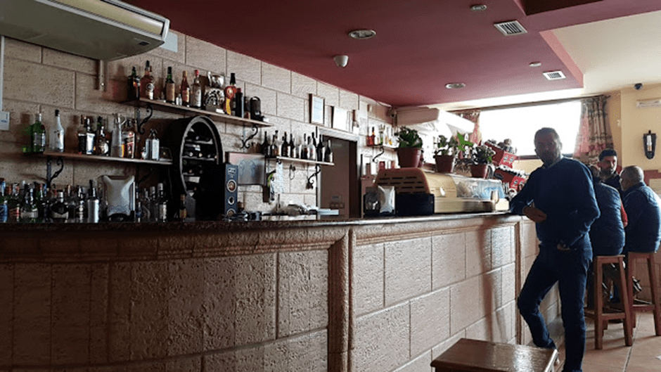 cafe bar mohino