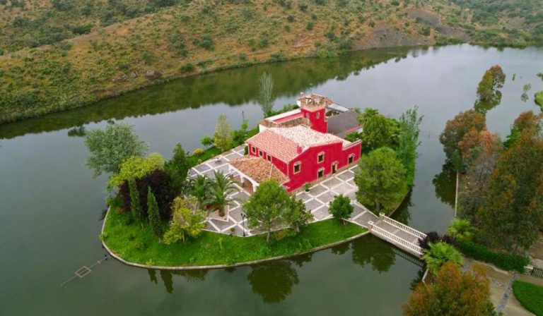 la dehesa del barco casa rural lago villafranca cordoba
